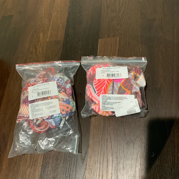 NWT Maaji  reversible bikini top bandeau - Picture 6 of 6